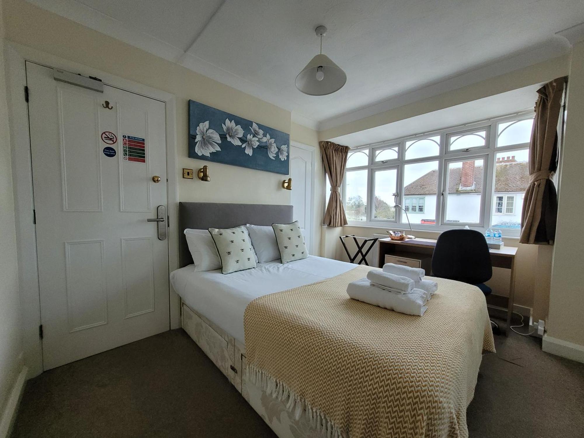 Cornerways 4* Oxford
